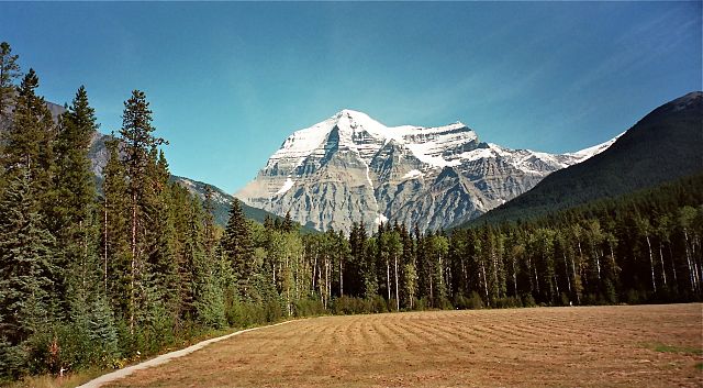 P1040686 Mt Robson.JPG