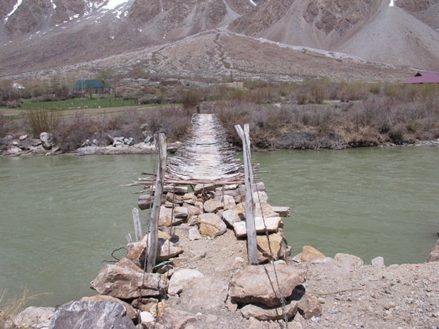 Hängebrücke.JPG